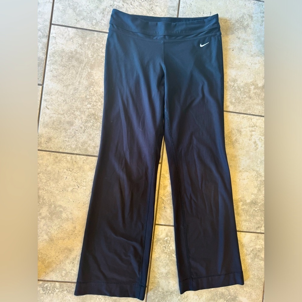 Nike Dri Fit Flare Pants - Black - size M